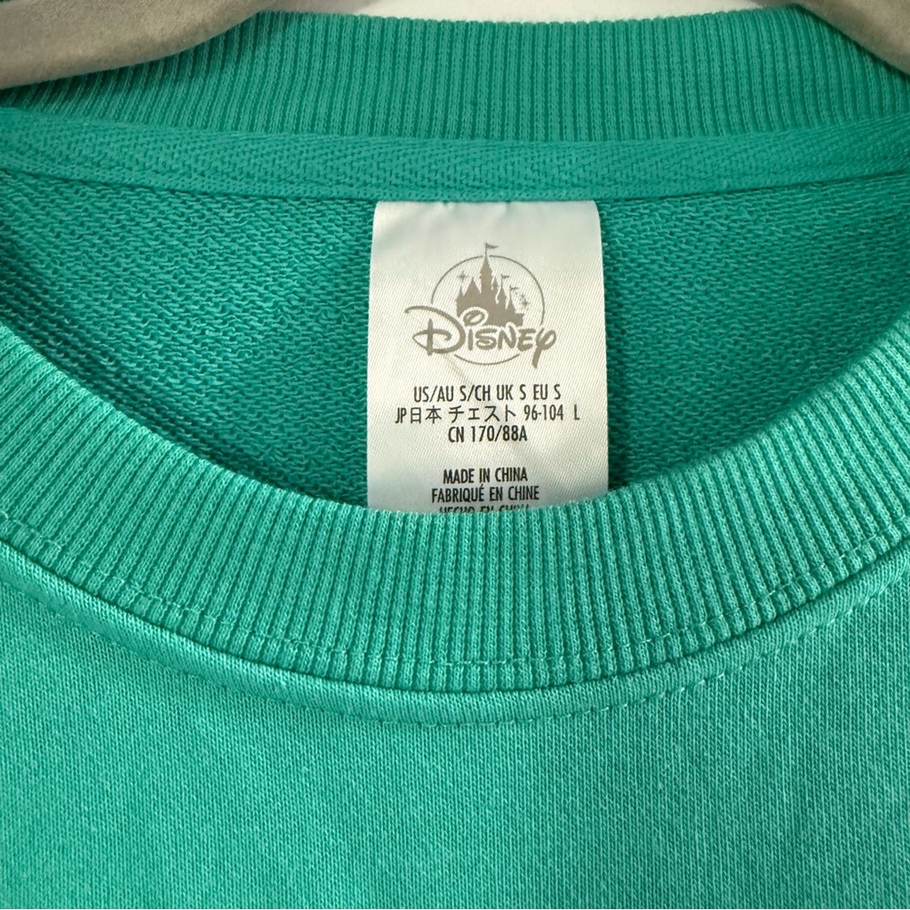 Disney Retro D Turquoise Crewneck Sweatshirt Parks Merch NWT Size Small - Picture 4 of 7